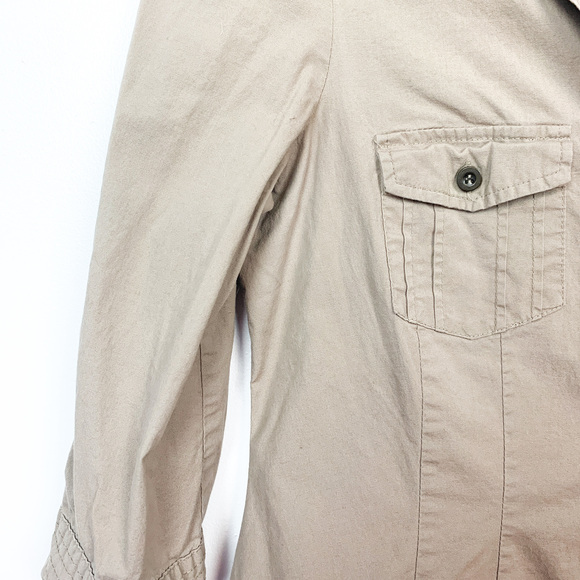 Brown Button-Up Blouse 3/4 Sleeve Length - Picture 8 of 10